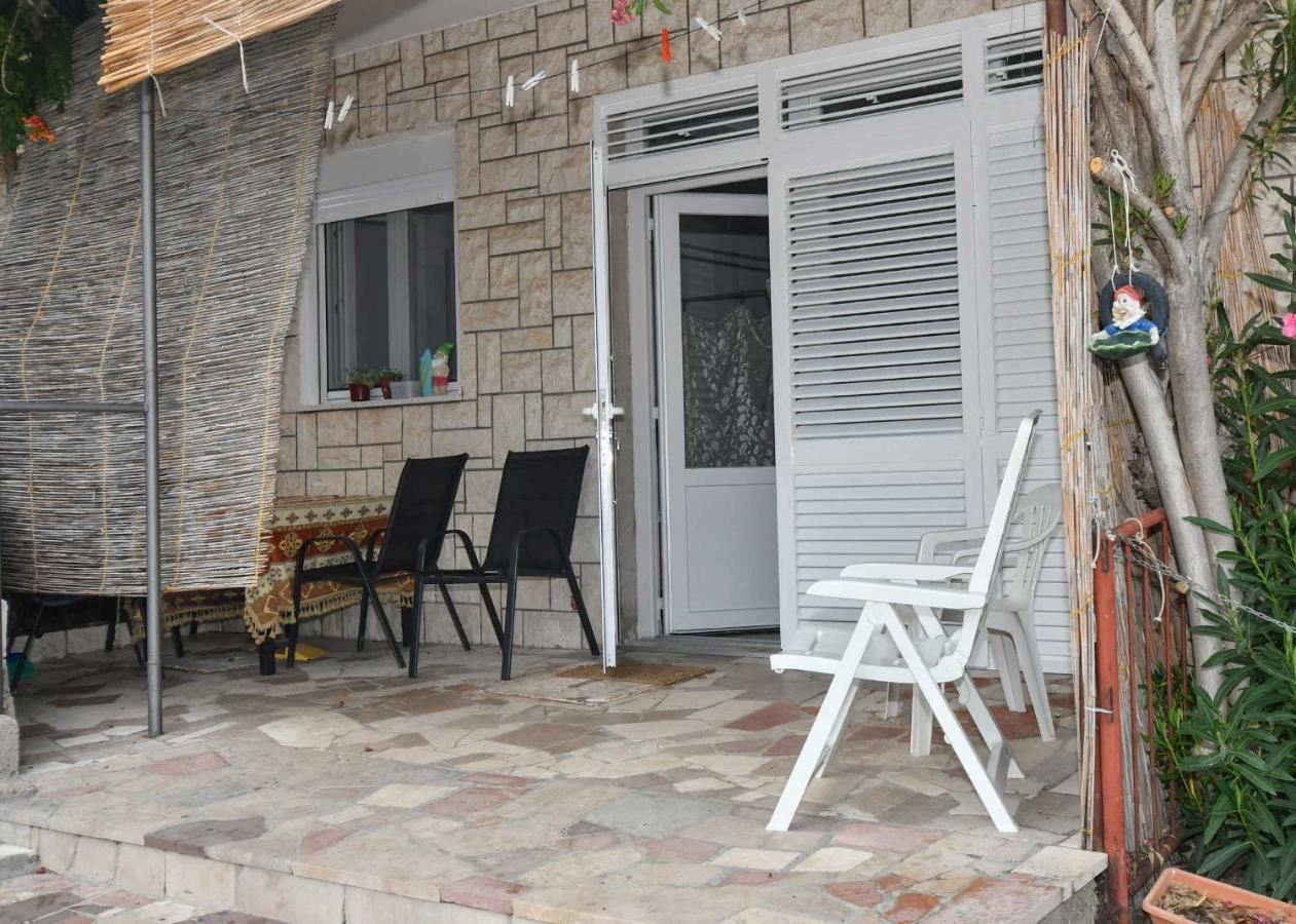 Apartmani Dora Duboka Exterior foto