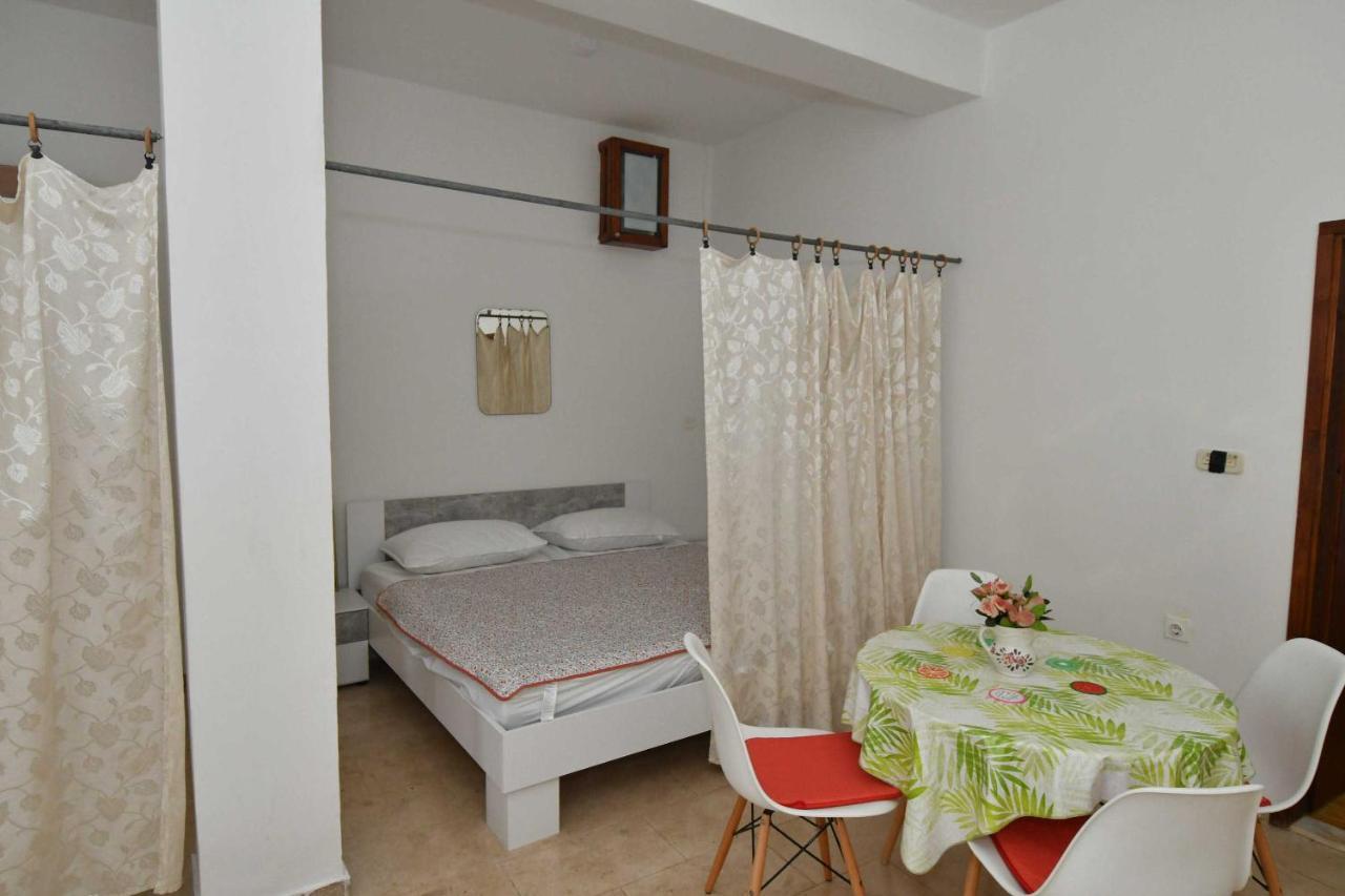 Apartmani Dora Duboka Exterior foto