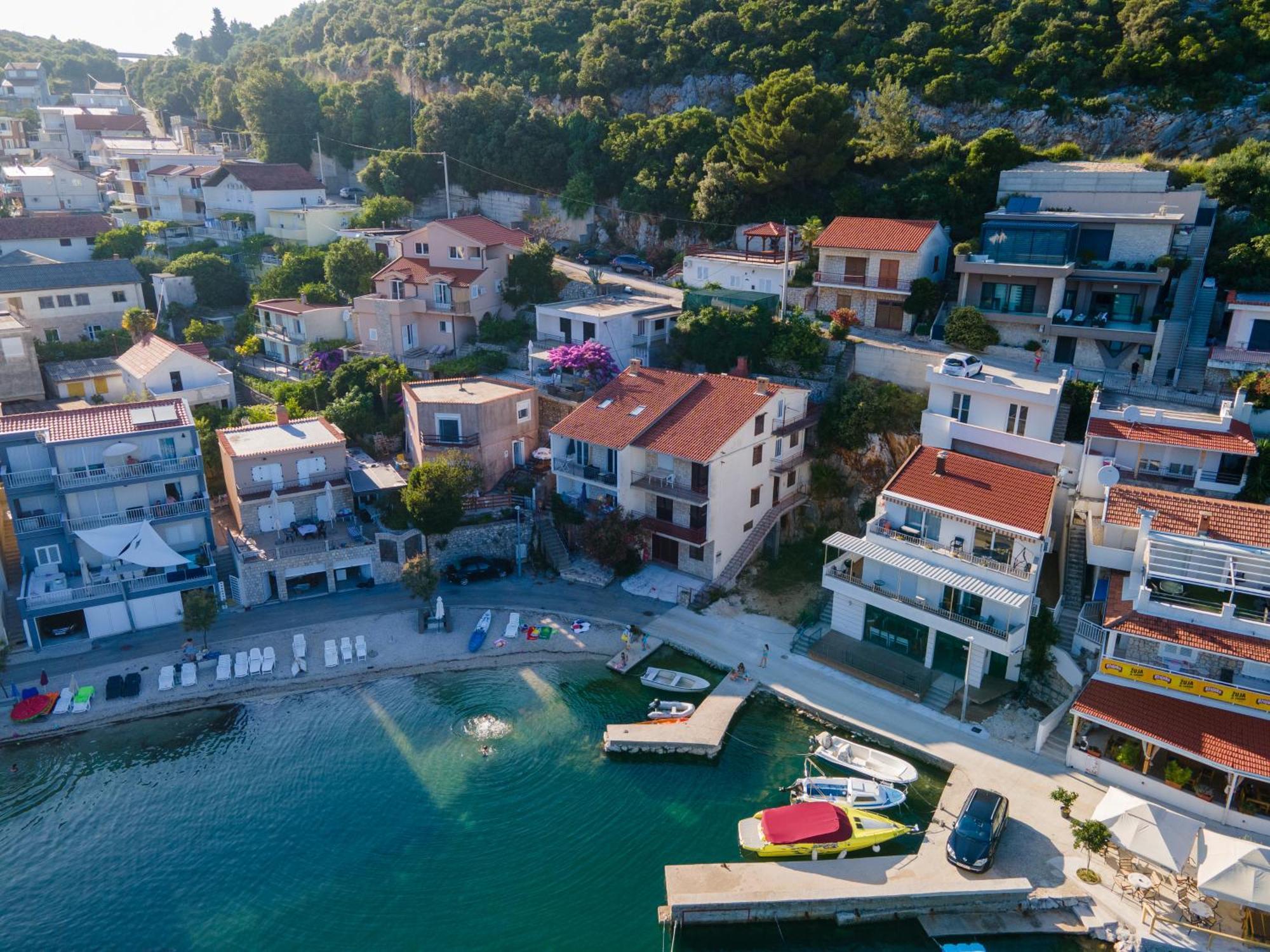 Apartmani Dora Duboka Exterior foto